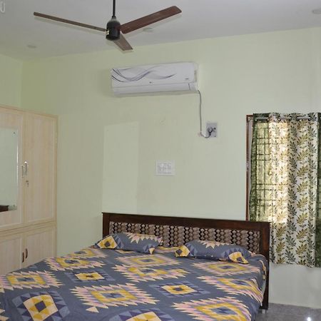 Manohars New Home Tirupati Extérieur photo