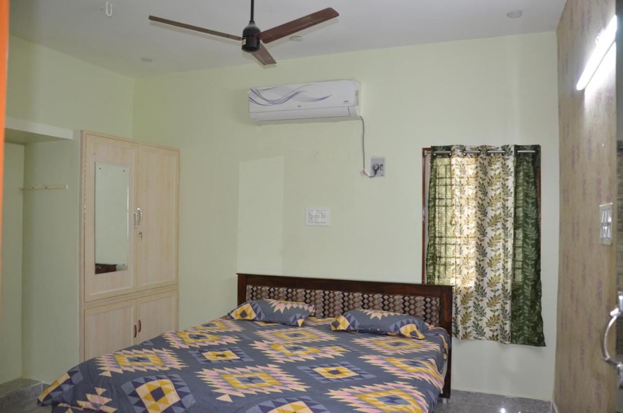 Manohars New Home Tirupati Extérieur photo